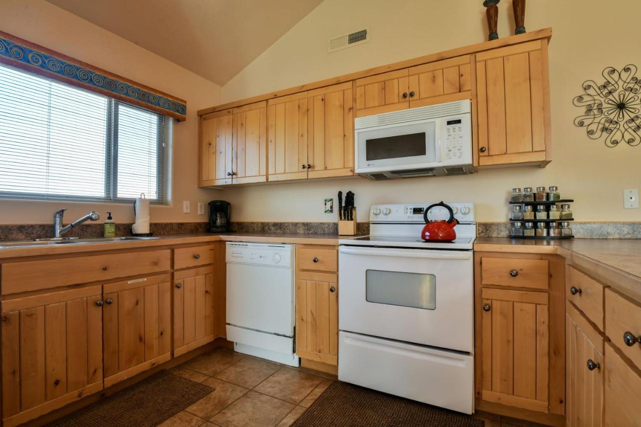 Rv M4 - Moab Get Away And Great Price For The Family! Exterior photo
